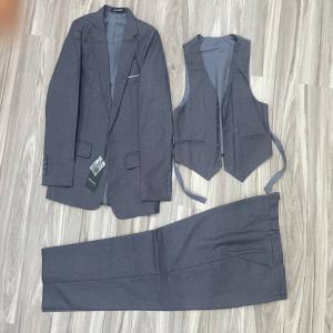 Suit 653