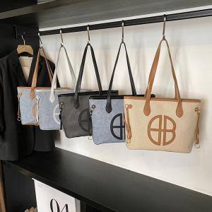 Binta Tote bag